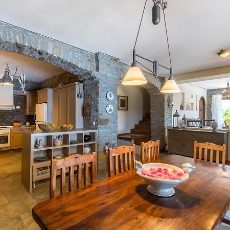 Myrto, Breathtaking Aegean View, 5' From Beach Villa